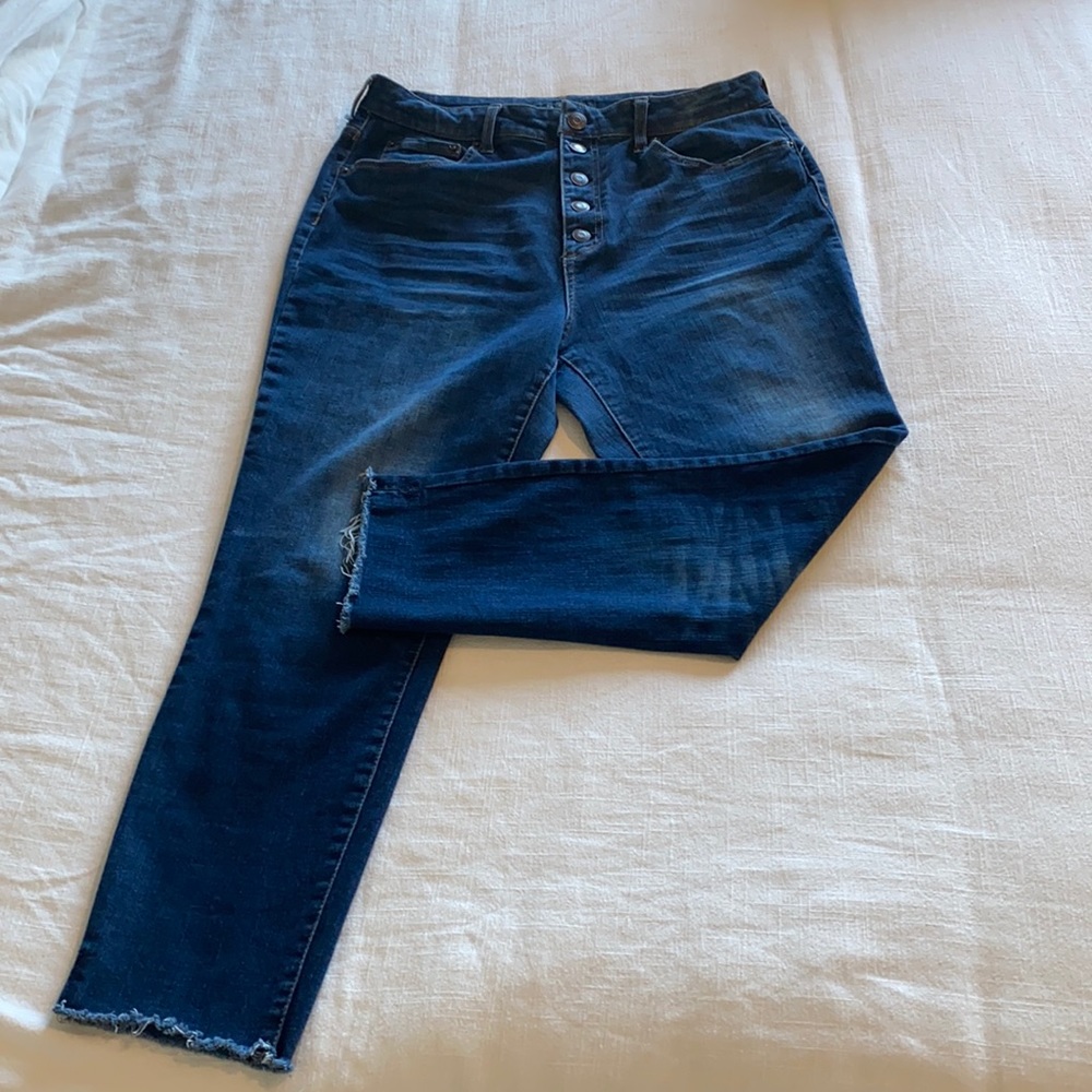 Aeropostale High Rise Crop Jeans